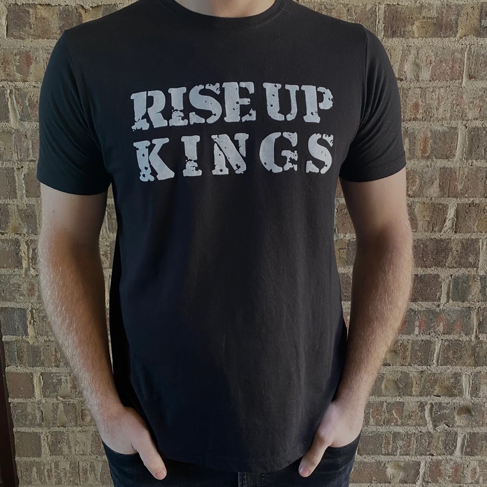 Rise Up Kings - Black Graphic Tee Sz L